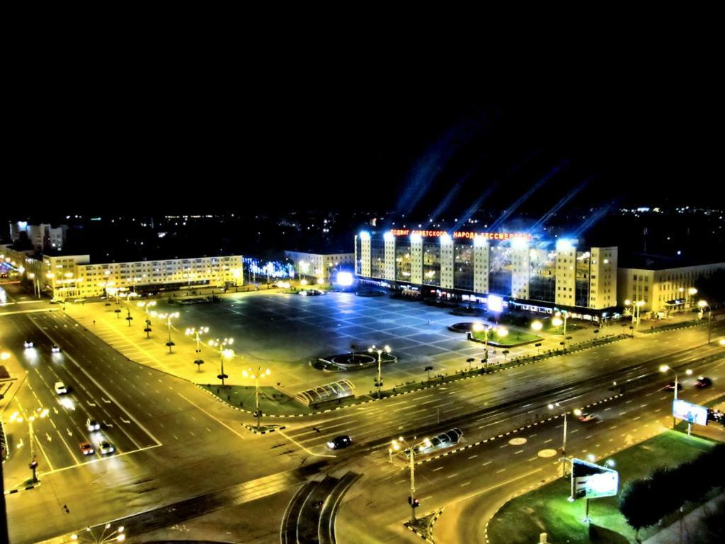 Apartments On Ploschad Pobedi Moskovsky Prospekt 8 ヴィーツェプスク エクステリア 写真